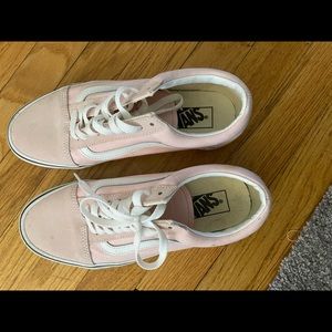 Woman’s size 9 pink vans